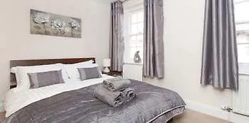 Reubens Court And City Apartments York 0*,