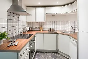 Reubens Court And City Apartments York