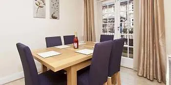 Reubens Court And City Apartments 요크