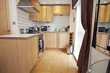 Reubens Court And City Apartments 요크