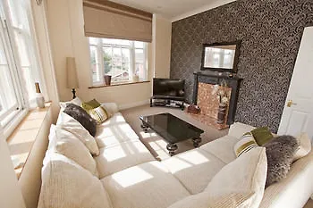 Reubens Court And City Apartments York